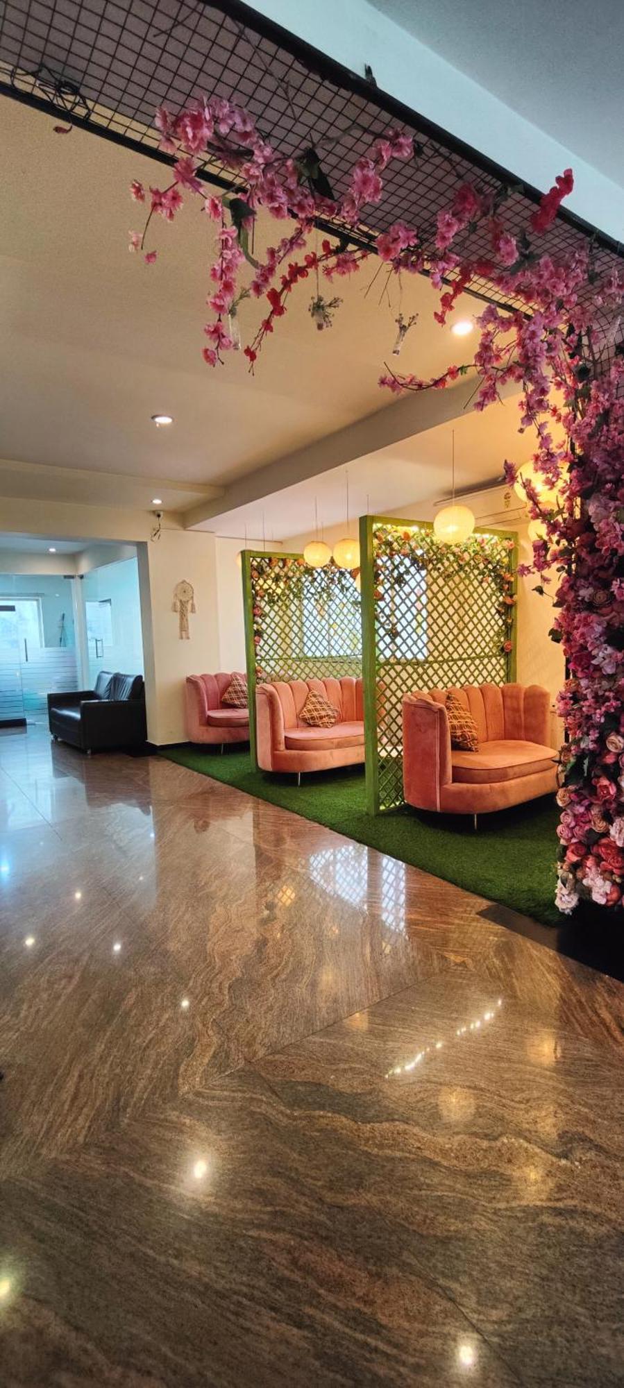 Hotel Krrish Inn - Ameerpet, Хайдарабад Экстерьер фото