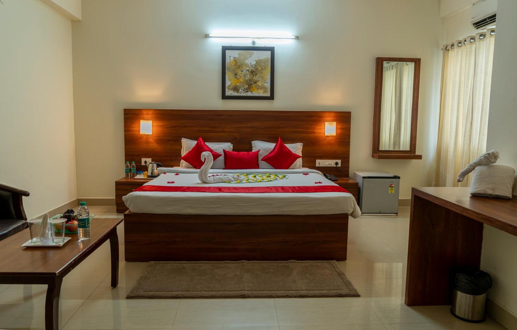 Hotel Krrish Inn - Ameerpet, Хайдарабад Экстерьер фото